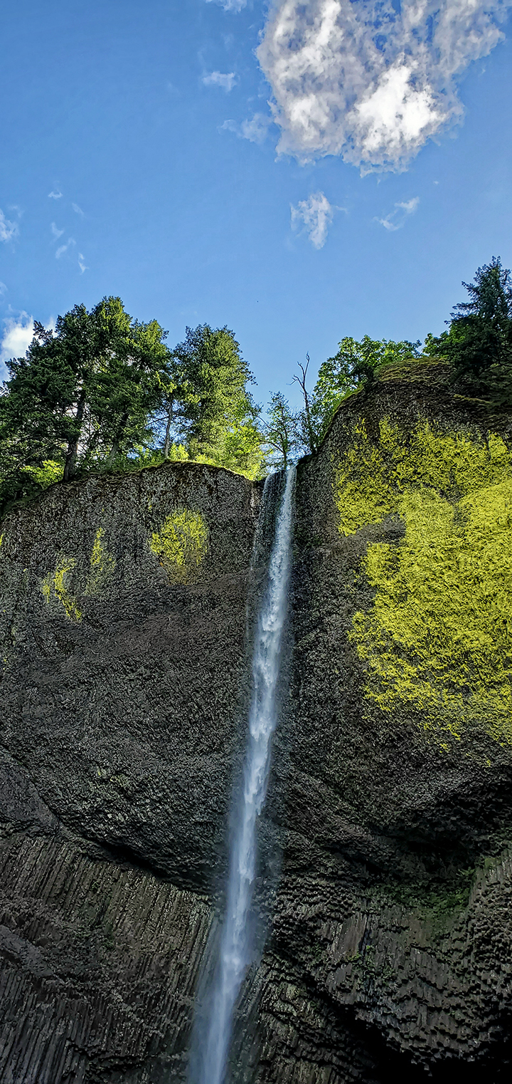 Latourell Falls, Vertical