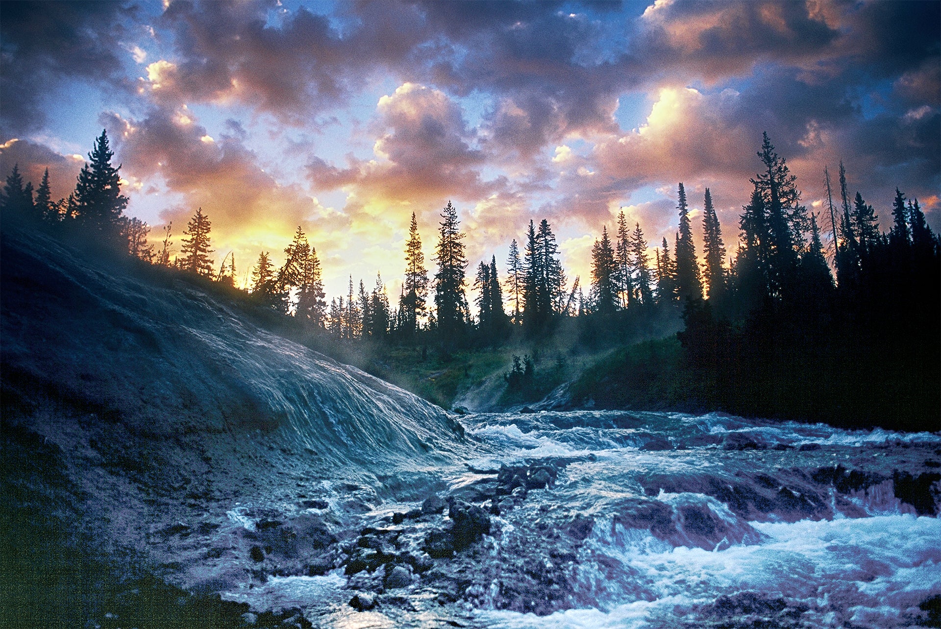 Yellowstone Photography | Steaming Sunrise at Three River Junction